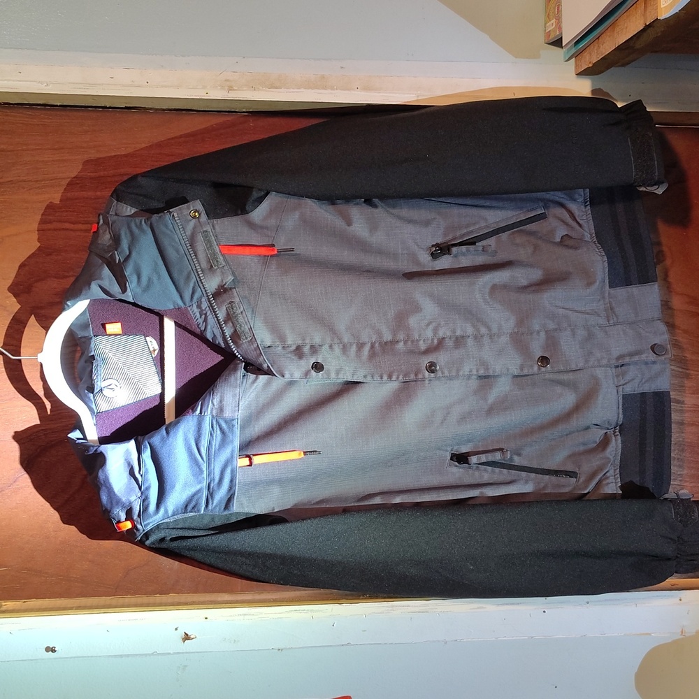 Volcom Black and Gray Snowboard Jacket